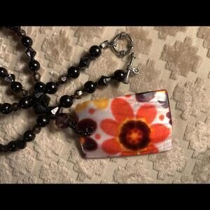 Vintage Retro Boho Vibrant Floral Shell Pendant Necklace